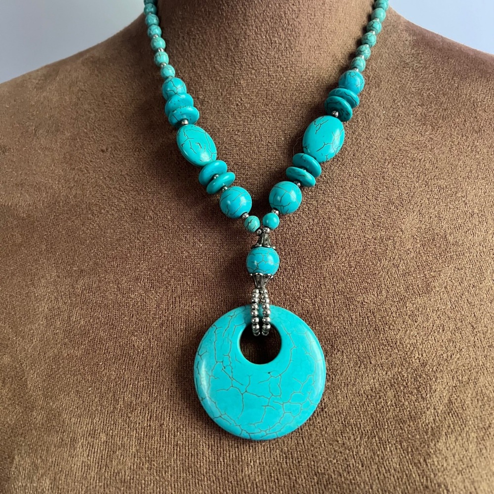 Faux Turquoise Beaded Statement Necklace Silver Tone 18-21" Southwestern